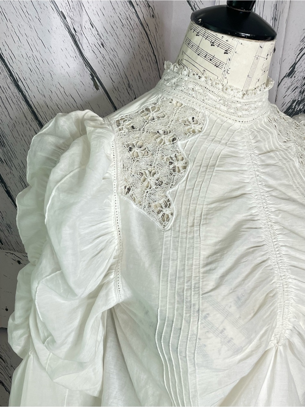Farm Rio Off White Victorian Inset Lace Blouse Long Puffed Sleeved Size M - Picture 3 of 10